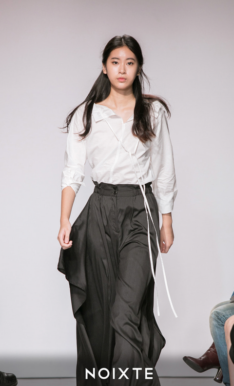 NOIXTE SATIN SLIT WIDE LEG PANT